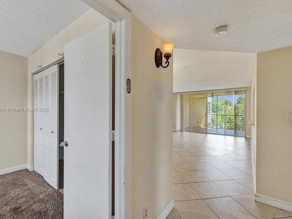 9520 Seagrape Dr 306, Davie FL 33324