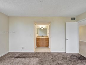 9520 Seagrape Dr 306, Davie FL 33324