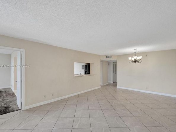 9520 Seagrape Dr 306, Davie FL 33324