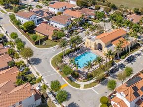 9761 NW 9th St, Miami FL 33172