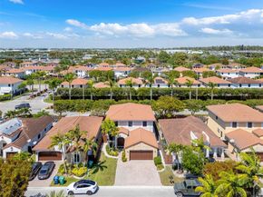9761 NW 9th St, Miami FL 33172