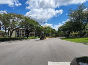 10029 Winding Lake Rd 201, Sunrise FL 33351