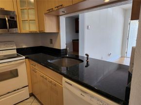 10029 Winding Lake Rd 201, Sunrise FL 33351