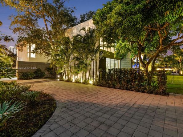1015 N Rio Vista Blvd, Fort Lauderdale FL 33301