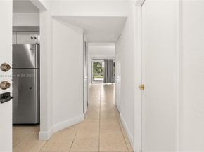 4205 N University Dr 205, Sunrise FL 33351
