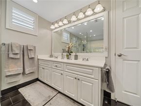 9252 SW 136th St Cir, Miami FL 33176