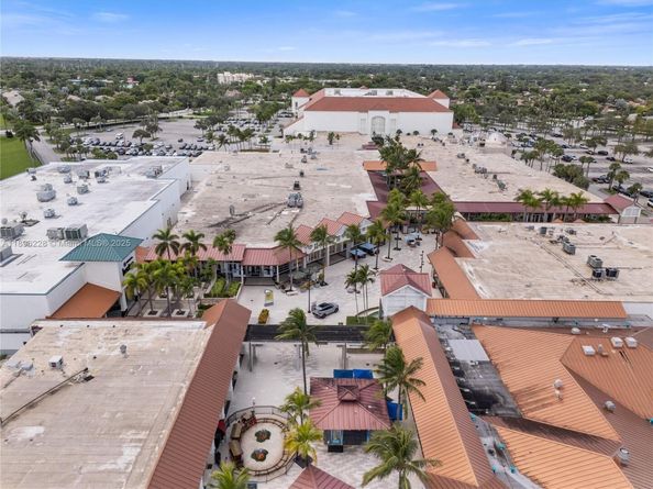 9252 SW 136th St Cir, Miami FL 33176