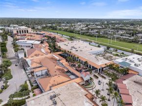9252 SW 136th St Cir, Miami FL 33176
