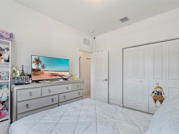 12652 NW 23rd Pl, Miami FL 33167