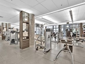 21150 Point Pl 305, Aventura FL 33180