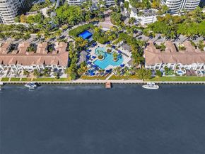 21150 Point Pl 305, Aventura FL 33180