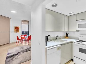 21150 Point Pl 305, Aventura FL 33180