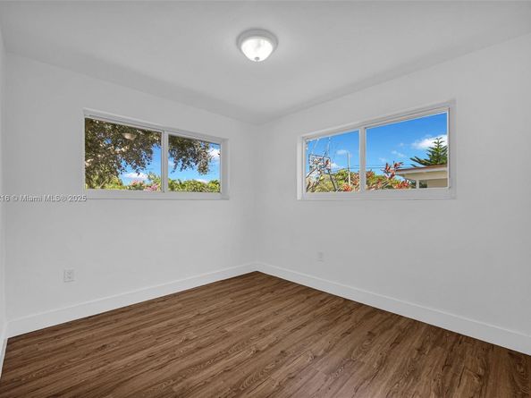 6828 NW 13th St, Plantation FL 33313