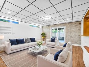 6828 NW 13th St, Plantation FL 33313