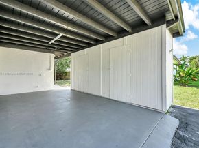 6828 NW 13th St, Plantation FL 33313