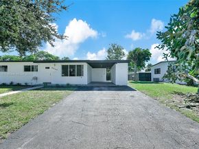 6828 NW 13th St, Plantation FL 33313