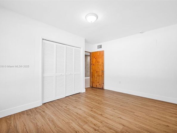 6828 NW 13th St, Plantation FL 33313