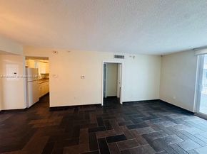 7800 Collins Ave 203, Miami Beach FL 33141