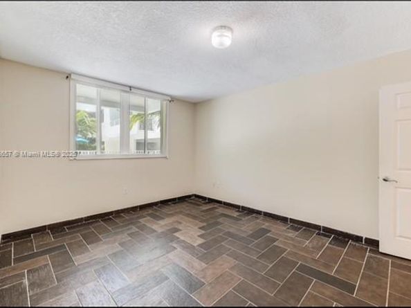 7800 Collins Ave 203, Miami Beach FL 33141