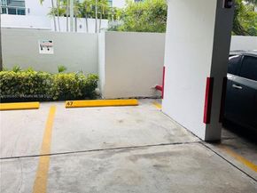 7800 Collins Ave 203, Miami Beach FL 33141
