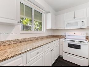 7800 Collins Ave 203, Miami Beach FL 33141