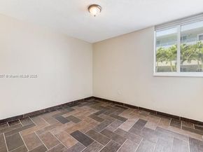 7800 Collins Ave 203, Miami Beach FL 33141