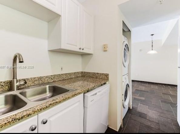7800 Collins Ave 203, Miami Beach FL 33141