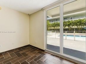 7800 Collins Ave 203, Miami Beach FL 33141