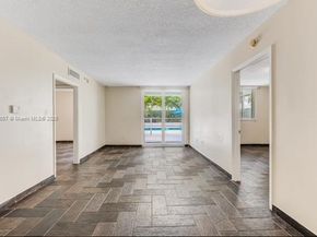 7800 Collins Ave 203, Miami Beach FL 33141