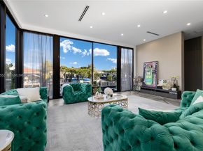 8005 Noremac Ave, Miami Beach FL 33141