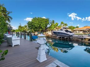 8005 Noremac Ave, Miami Beach FL 33141