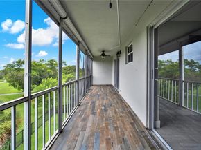 950 Hillcrest Dr 414, Hollywood FL 33021