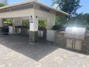 2801 NE 183rd St 1011W, Aventura FL 33160