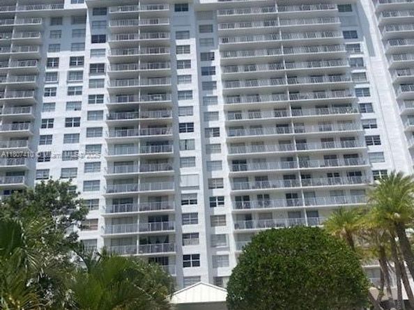 2801 NE 183rd St 1011W, Aventura FL 33160
