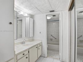 1001 Colony Point Cir 503, Pembroke Pines FL 33026