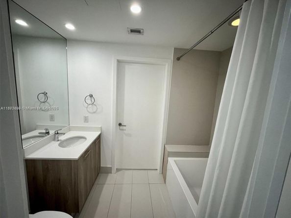 501 NE 31st St 2310, Miami FL 33137