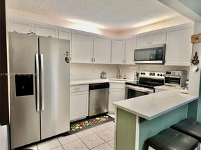 434 Pine Glen Ln A1, Green Acres FL 33463