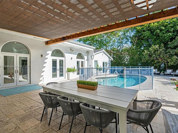 530 Sabal Palm Rd, Miami FL 33137