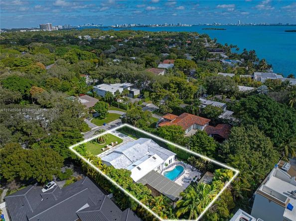 530 Sabal Palm Rd, Miami FL 33137
