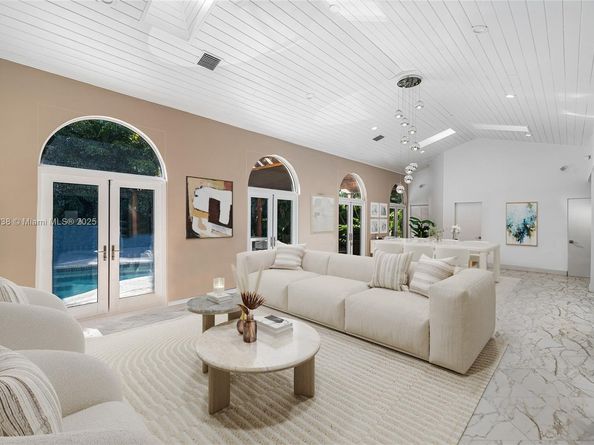 530 Sabal Palm Rd, Miami FL 33137