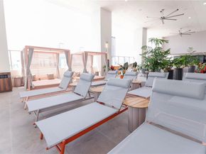 227 NE 2nd St 2911, Miami FL 33132