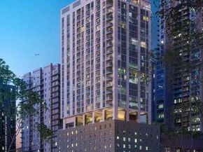 227 NE 2nd St 2911, Miami FL 33132