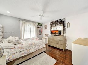 106 SW 85th Ter, Coral Springs FL 33071