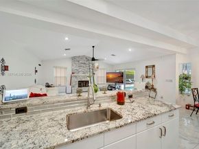 106 SW 85th Ter, Coral Springs FL 33071