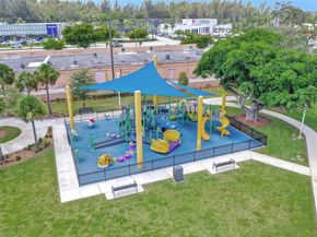 100 NW 208th St, Miami Gardens FL 33169