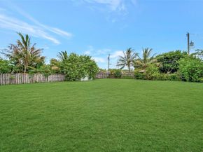 100 NW 208th St, Miami Gardens FL 33169