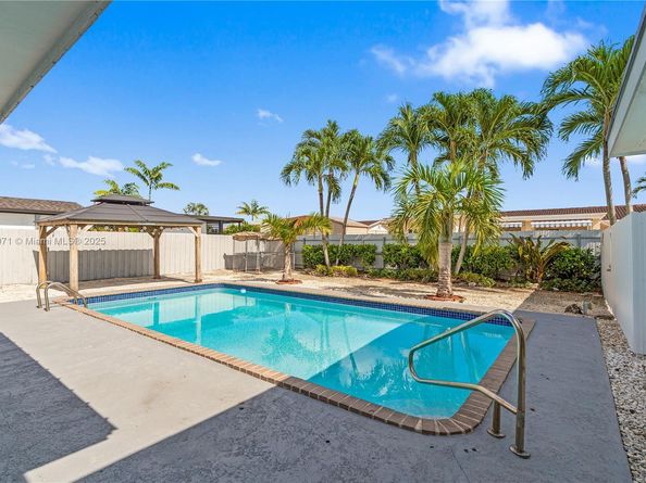 5103 SW 128th Pl, Miami FL 33175