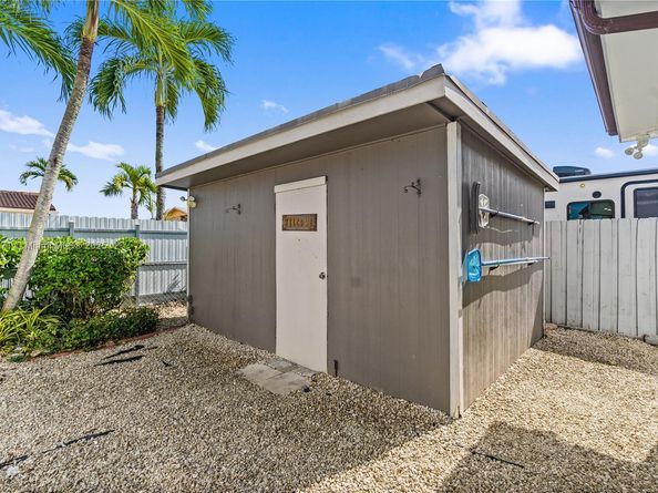 5103 SW 128th Pl, Miami FL 33175