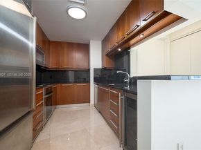901 Brickell Key Blvd 901, Miami FL 33131
