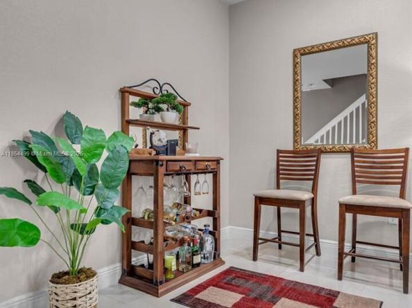 8401 NW 107th ct 436, Doral FL 33178